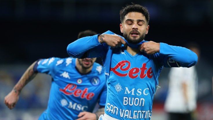 Napoli, Insigne più forte della paura. Un rigore per dare un calcio alla crisi