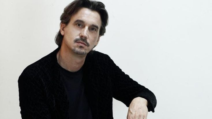 Damiano Michieletto: “Al San Carlo in scena la mia Cenerentola, donna in cerca della libertà”