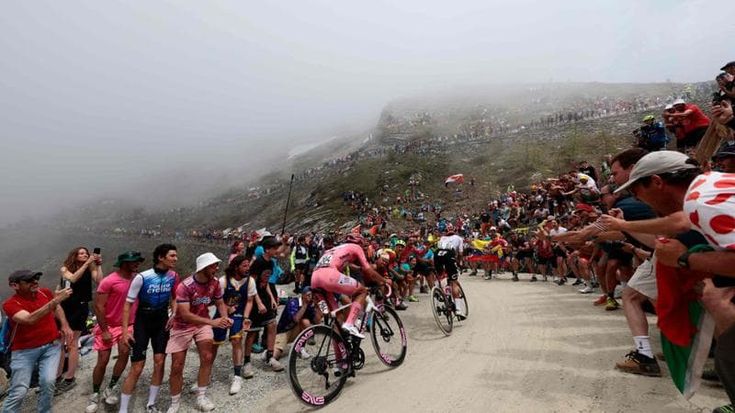 Dopo due anni di abbuffate di ciclismo, il prossimo Giro d’Italia taglierà fuori il Piemonte