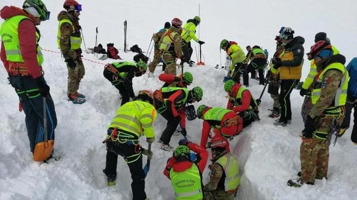 Valanghe in Friuli: la vittima era un giovane vigile del fuoco