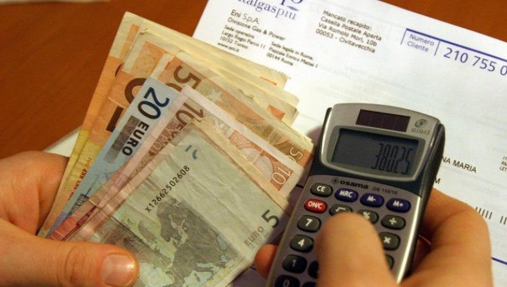 Fringe benefit, ecco come si può arrivare a 800 euro in più in busta paga. Rimborsi anche per le bollette del condominio