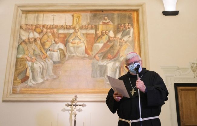 Genova, gli auguri del vescovo Tasca alla città: "Ritrovate fantasia e creatività"