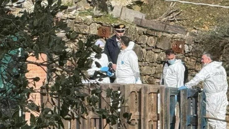 Bimba morta a Bordighera, tracce di sangue sui pantaloncini