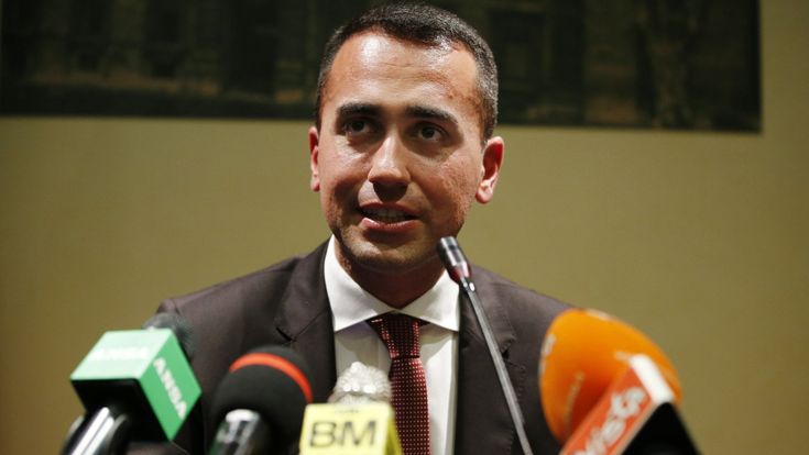 Di Maio sotto accusa nel M5S:  “Lanzalone gli ha scritto lo Statuto”