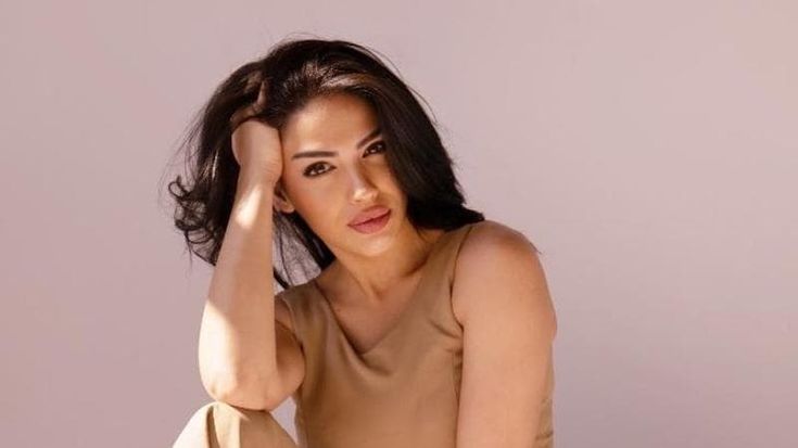 Monia La Ferrera e Josh Rossetti si sono lasciati. La modella: "Nessuna donna deve giustificare la violenza"