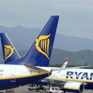 Voli Ryanair cancellati, disagi anche per i siciliani