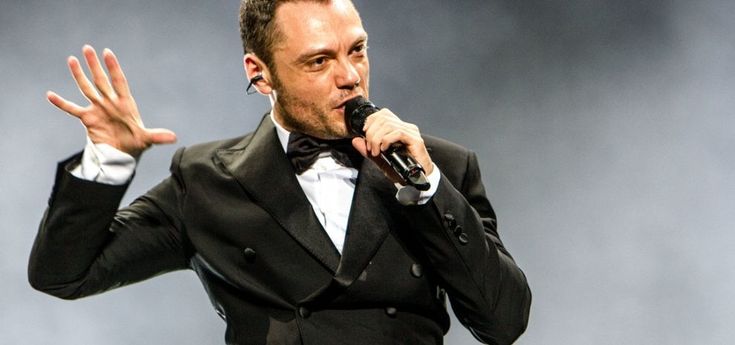 Tiziano Ferro: "Sposarmi? Ora che si può ci penso"
