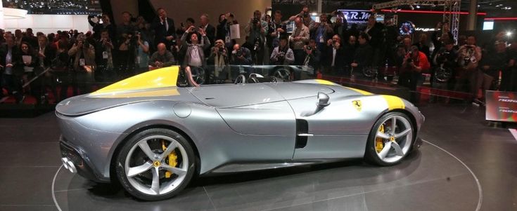 Salone di Parigi, show Ferrari nel mondo del lusso più estremo