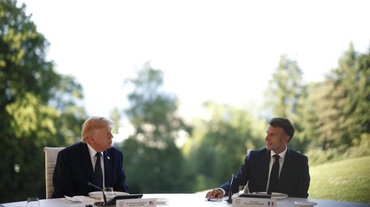 Coca Cola, golf e Versailles: così Parigi corteggia Donald Trump