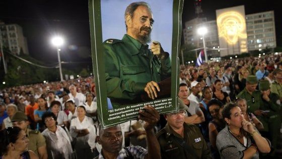 Cuba, con i reduci di Fidel tra fedeltà e paura le ceneri della Revolución