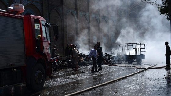 Afghanistan: attentato a Grande Moschea di Herat, almeno sette morti