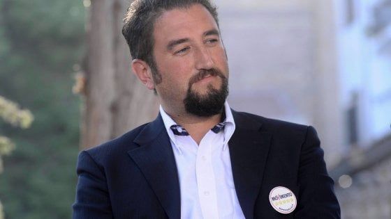 I 5 stelle contro Miccichè: "Si faceva portare la cocaina al ministero, è un uomo di Dell'Utri"