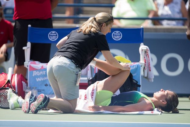 Tennis, Toronto: la Halep distrutta dal caldo si ritira