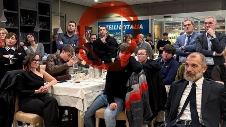 I giovani di FdI che inneggiarono al Duce invitati alla cena di Natale con il ministro Foti