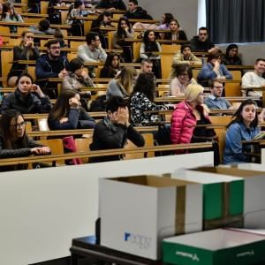 Milano, il Niguarda cerca 25 infermieri: al concorso si presentano in tredicimila