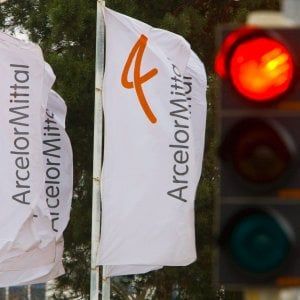 Ilva, i commissari: "Cassa azzerata a settembre". ArcelorMittal "ottimista" sull'acquisizione