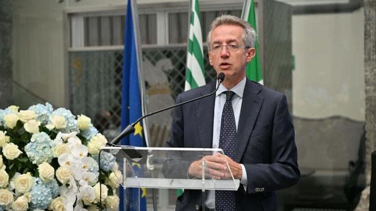 Napoli, Manfredi bacchetta De Luca: “Non è tempo delle contrapposizioni. No a un nuovo meridionalismo”