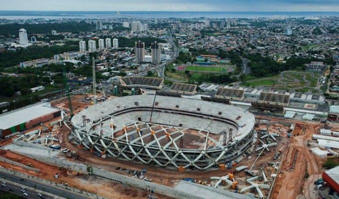 Mondiali, incidente nel cantiere dello stadio di Manaus: muore un operaio