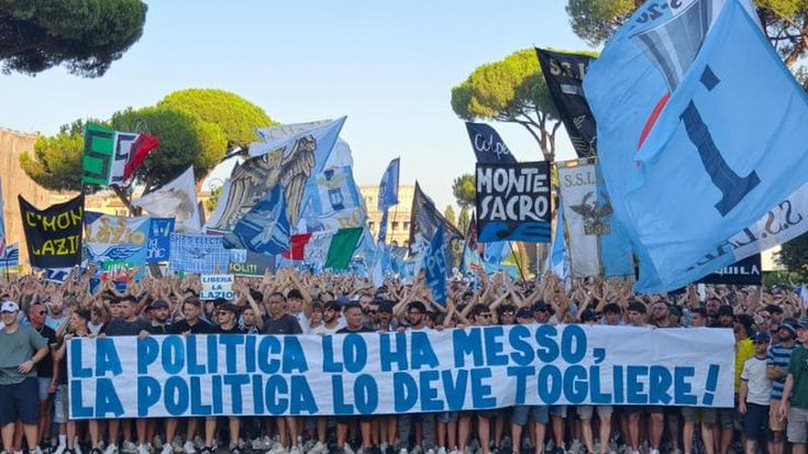 “La Lazio è stata venduta”. False notizie e minacce: l’assedio social a Lotito