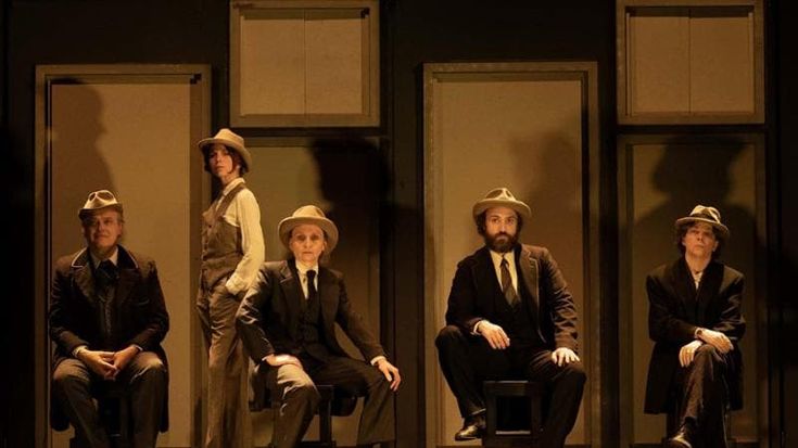 Il desiderio e l’attesa, lo Stabile di Catania recupera “Sogno di un valzer”