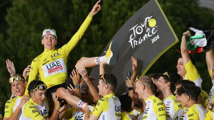 Pogacar, il trionfo e i dubbi: “Ho vinto un Tour pazzo. Ma fidatevi, il ciclismo è lo sport più pulito al mondo”