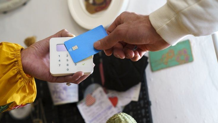 Pagamenti cashless, cala lo scontrino medio