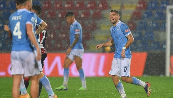 Crotone-Lazio 0-2, Immobile e Correa stendono i rossoblu
