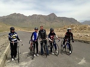 Andare in bicicletta non &egrave; cos&igrave; facile...<br />La rivoluzione a pedali delle donne afgane