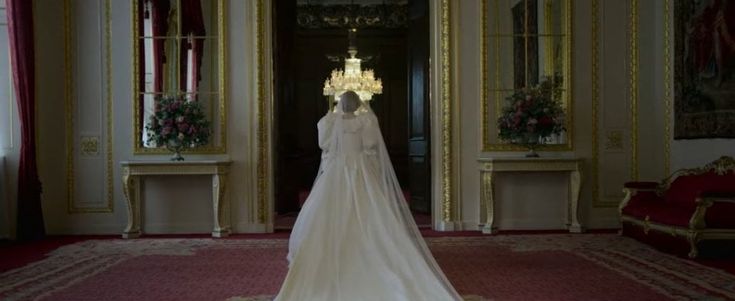 'The crown' dal 15 novembre la quarta stagione. Gillian Anderson è Margaret Thatcher
