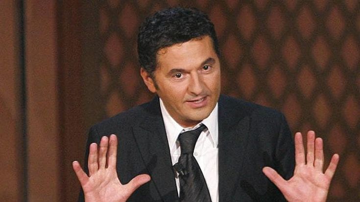 Teo Mammucari dopo il forfait di “Belve” annulla il tour teatrale: “Mi prendo una pausa”
