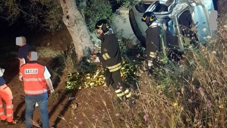 Brindisi, la maestra Maria Rizzo è morta dopo la cena di fine anno con le colleghe: al rientro si è schiantata contro un ulivo