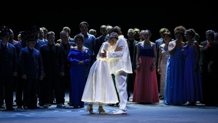 Applausi per Lohengrin, quattro ore di Wagner per l'ultima prima al teatro Comunale
