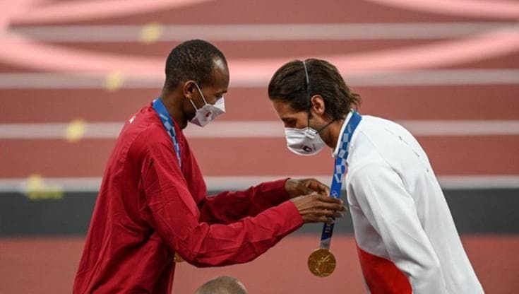 Ecco perché Tamberi e Barshim si sono scambiati sul podio le medaglie