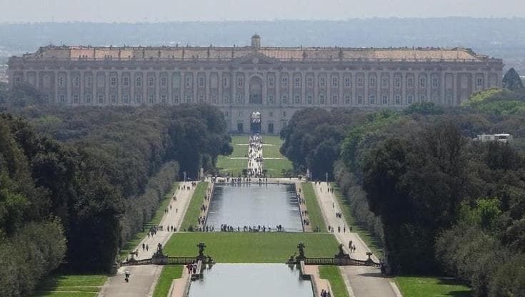 FdI in Cda Reggia Caserta, la polemica si allarga al centrodestra: Forza Italia attacca Santonastaso