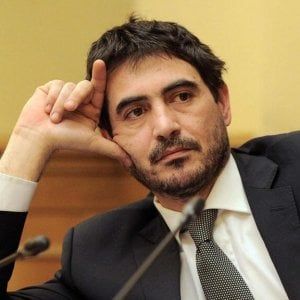 Nicola Fratoianni: "Zedda sbaglia, non si torna nel centrosinistra"