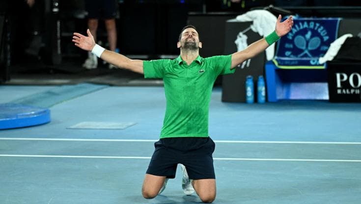 Un eroico Alcaraz per l’Highlander Djokovic