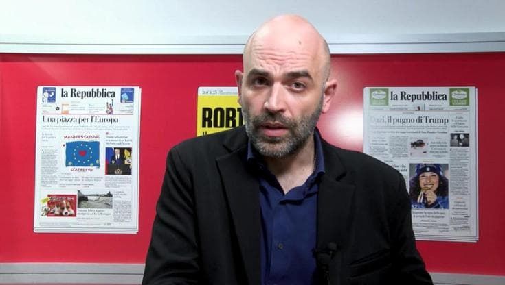 Salone del Libro, Saviano: "Spero che Giuli cambi passo, in Italia stiamo andando verso democrazia illiberale"