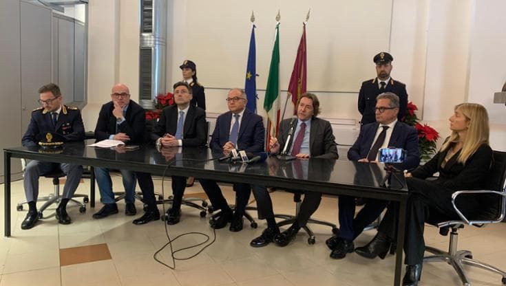 Spaccio su Telegram ed estorsioni, i boss scarcerati rialzano la testa: blitz a Palermo, 50 arresti