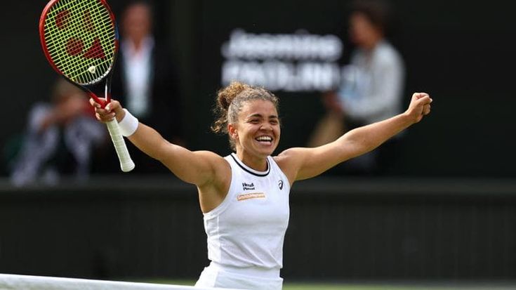 Paolini in finale a Wimbledon, Vekic battuta al tie break del terzo set. “Ricorderò questo match per sempre”