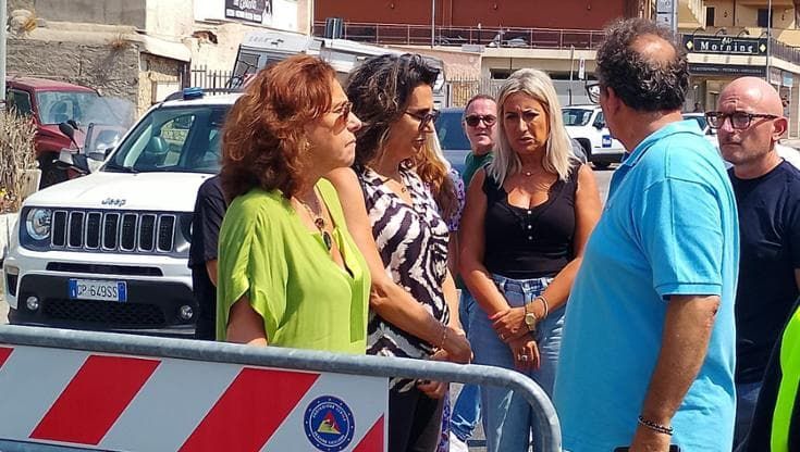 L’angoscia dei parenti: “In quel negozio dovevo esserci anch’io”