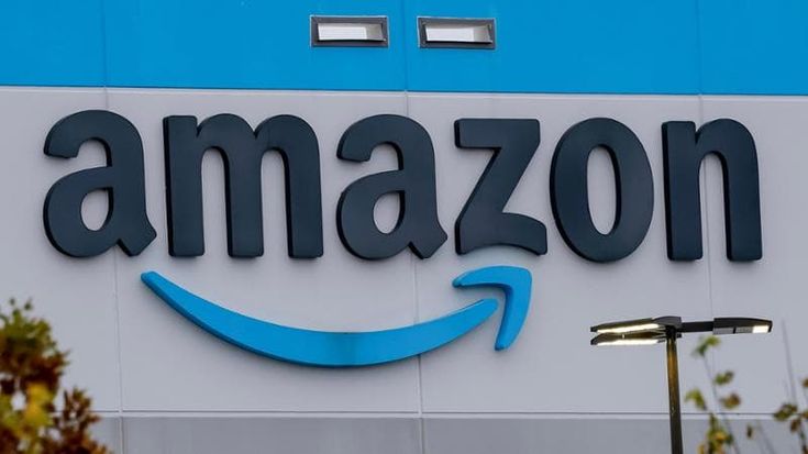 St amplia la collaborazione con Amazon e vola in Borsa