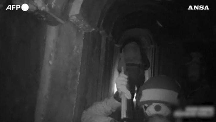 L'esercito israeliano scopre un tunnel nella parte centrale di Gaza e lo distrugge