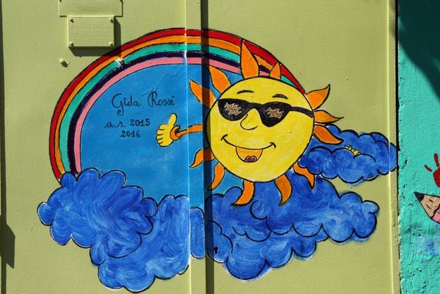 Bologna, writer a scuola: genitori e studenti colorano gli istituti