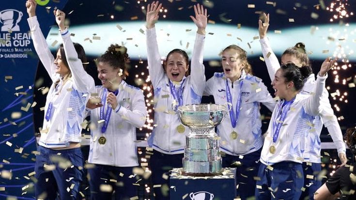 L’Italia vince la Billie Jean King Cup. Battuta la Slovacchia 2-0. Paolini: “Il sogno è realtà”