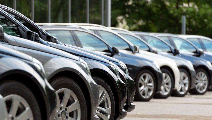 Top ten ottobre, ecco le 10 auto più vendute in Italia e quanto costano