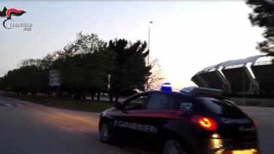 Pedofilia, a Bari altri 3 arresti per i baby prostituti: bambini fotografati di nascosto sui bus