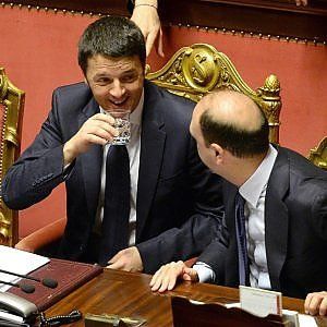  Istat: nuovo record fiducia consumatori, cala imprese