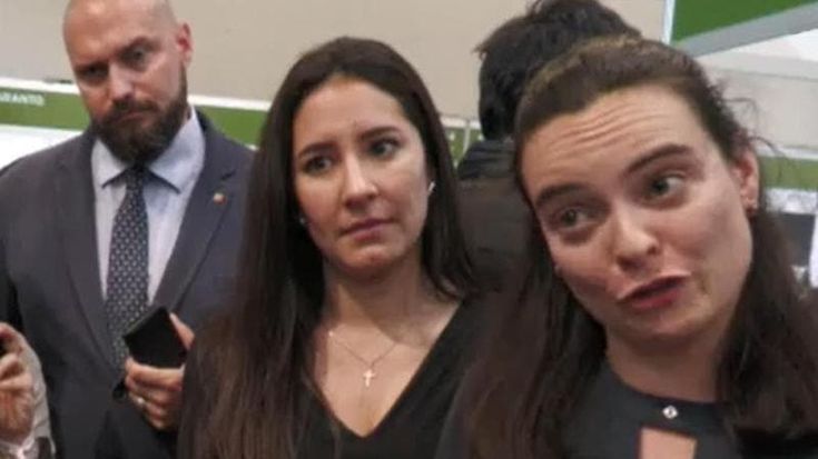 Le femministe di destra fanno litigare il consiglio regionale