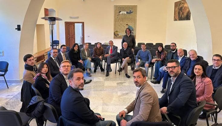 “Sfiducia a Schifani”, ma in aula servono 13 franchi tiratori
