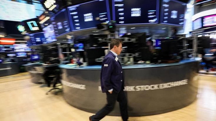 Le Borse di oggi, 27 luglio. La Bce apre a una pausa nei rialzi dei tassi, i mercati chiudono in forte rialzo. Milano al top da giugno 2008. Pil Usa oltre le attese